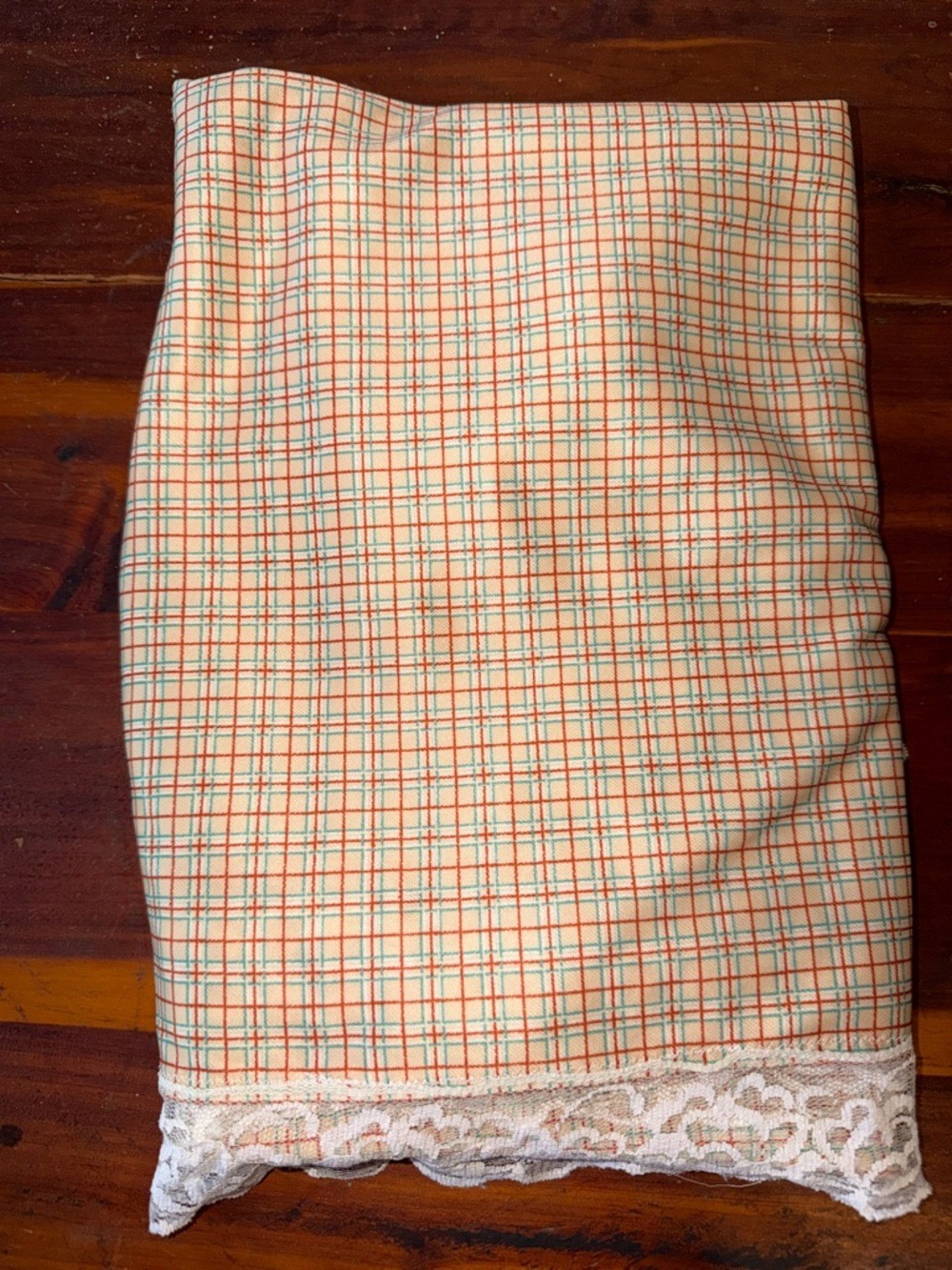 Vintage 70s Tablecloth Polyester Plaid Lace Edges Flowers
